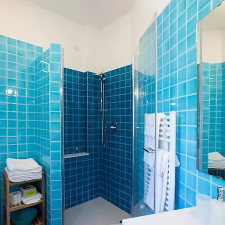 La Tuia E Il Tasso B&B 칼리아리